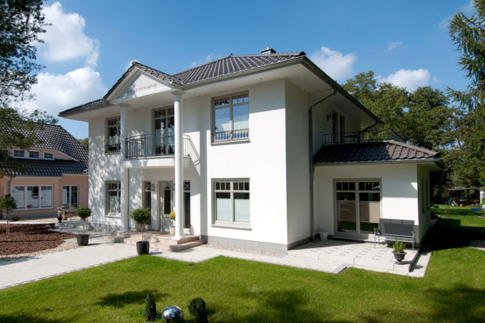 ARGE-HAUS baut für Sie mit großer Erfahrung eine Stadtvilla in massiver Bauweise für Sie, die keine Wünsche offen lässt.